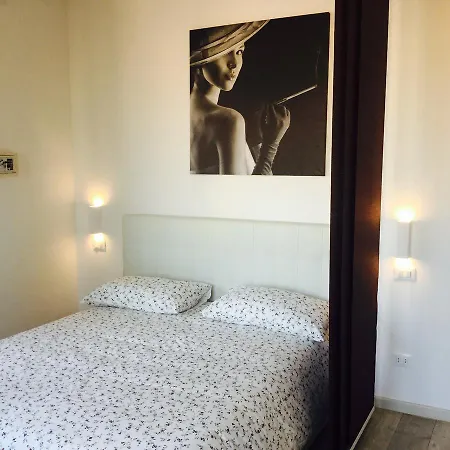 아파트 Stayinbologna 3 *